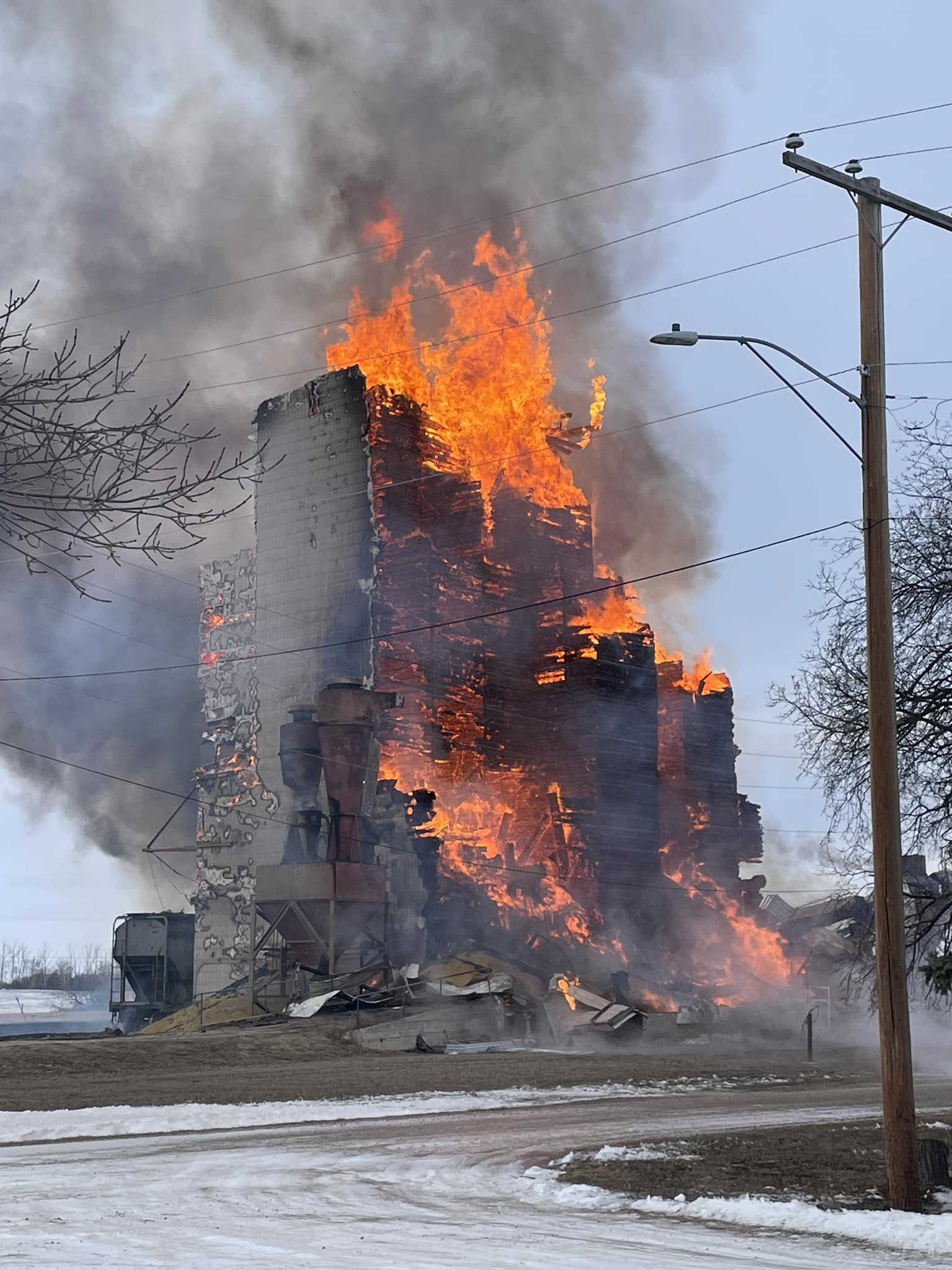 Loreburn elevator burns down to rubble Local